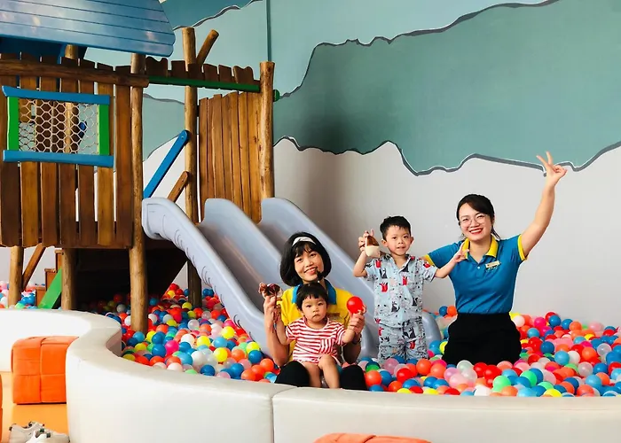 Citadines Marina Halong